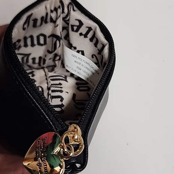 Juicy Couture black w/gold heart charm & Keychain wallet, change, card holder. - Picture 3 of 5